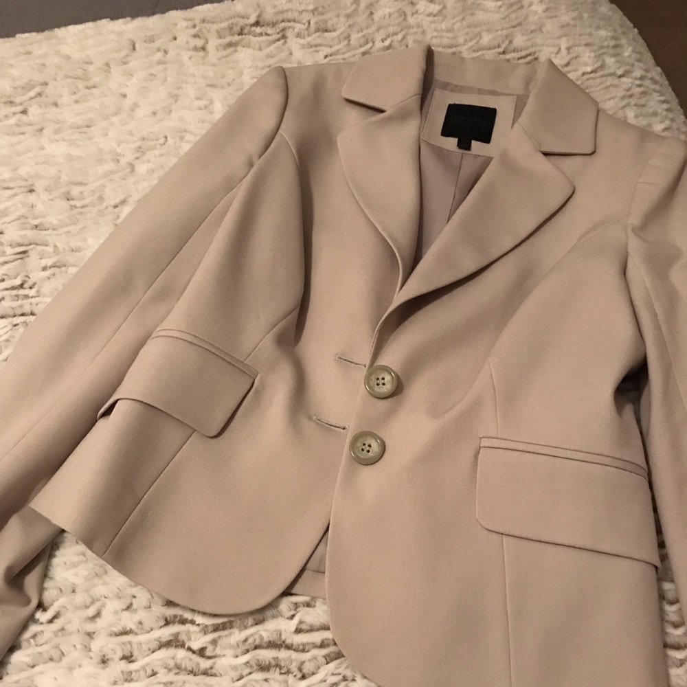 Women’s cream business suit The Limited 2